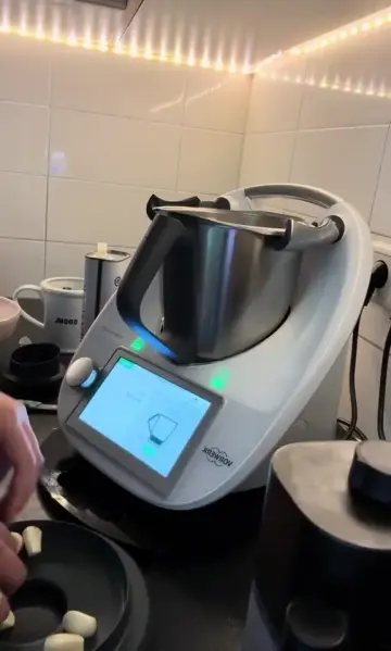 f5b6ea09ab7c4b9da677e3f2b7d8ec87