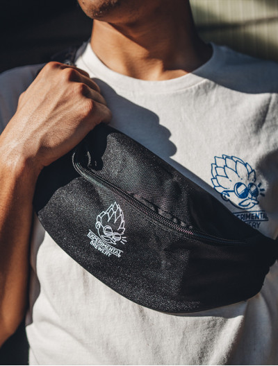 merch-banane-brewery-noir-et-bleu