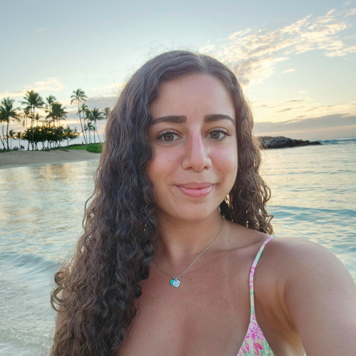Yasmine O.