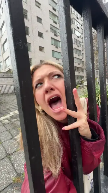 yzzy-uplifting-women